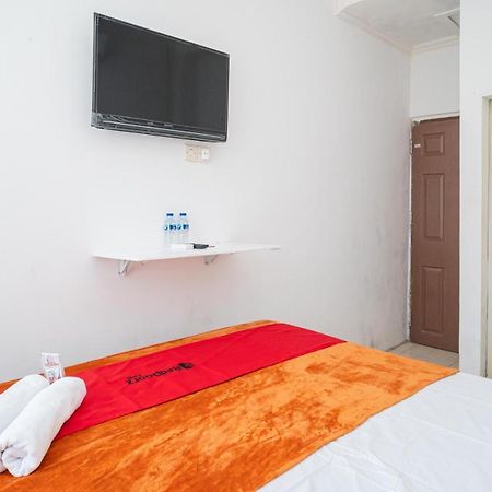 Reddoorz @ Aralia Harapan Indah Hotell Pulokendal Exteriör bild
