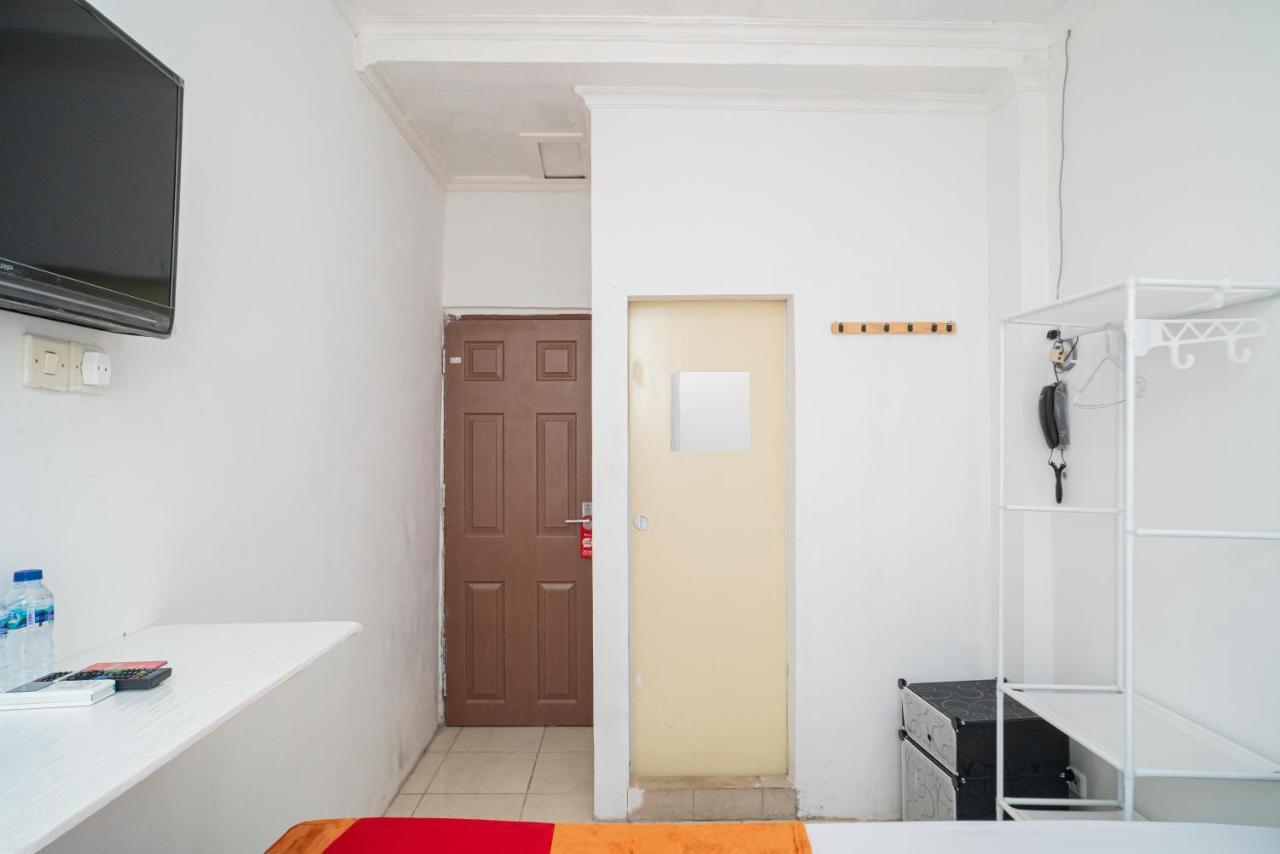 Reddoorz @ Aralia Harapan Indah Hotell Pulokendal Exteriör bild
